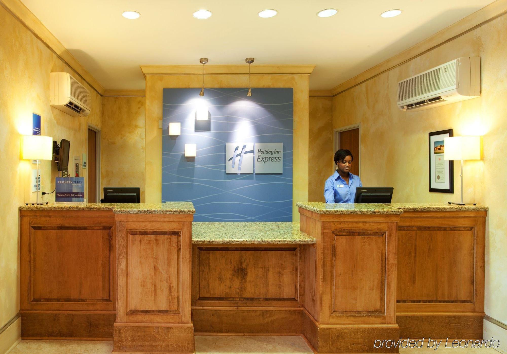 Holiday Inn Express & Suites Lafayette South By Ihg Interior foto