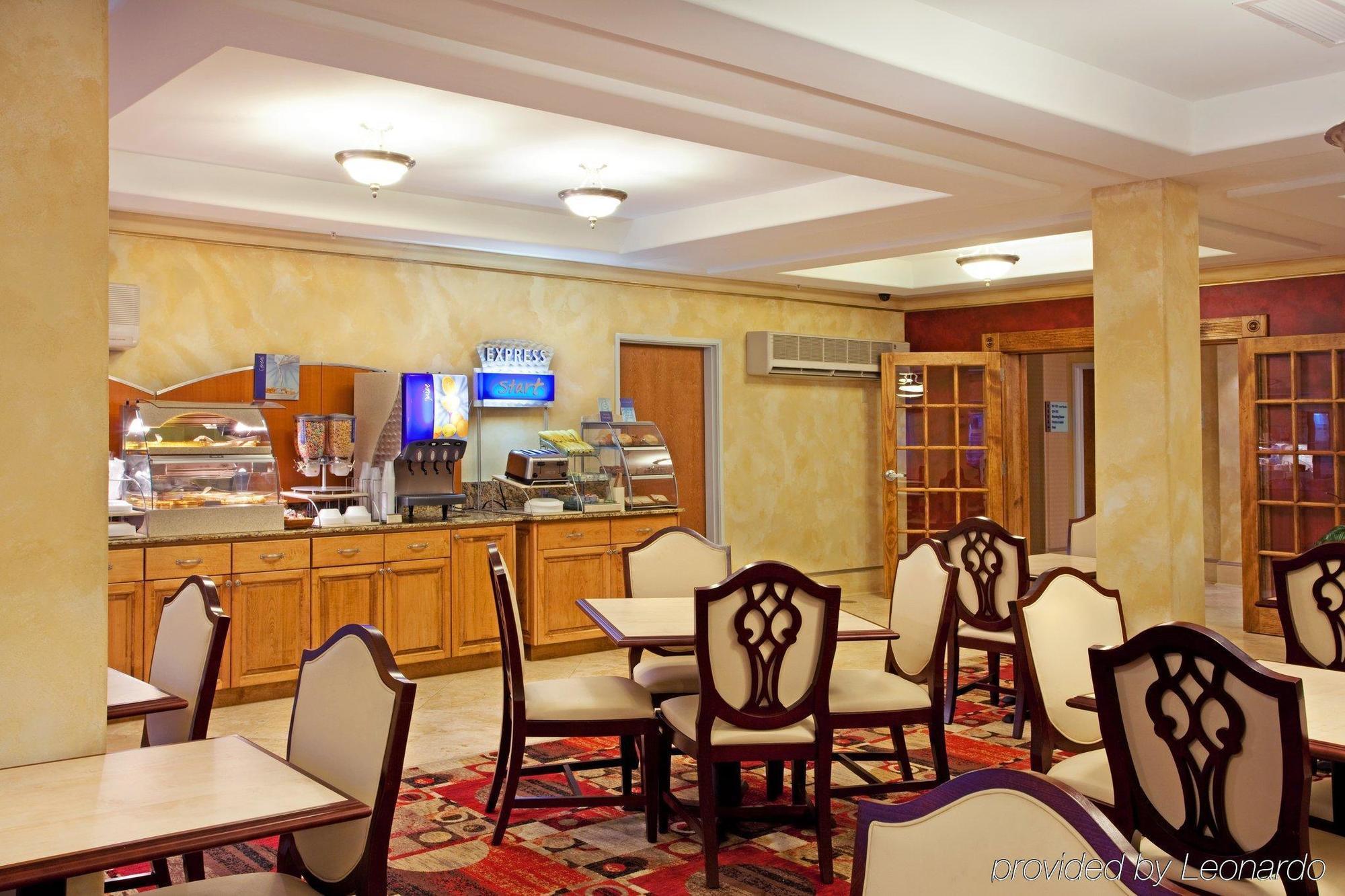 Holiday Inn Express & Suites Lafayette South By Ihg Restaurante foto