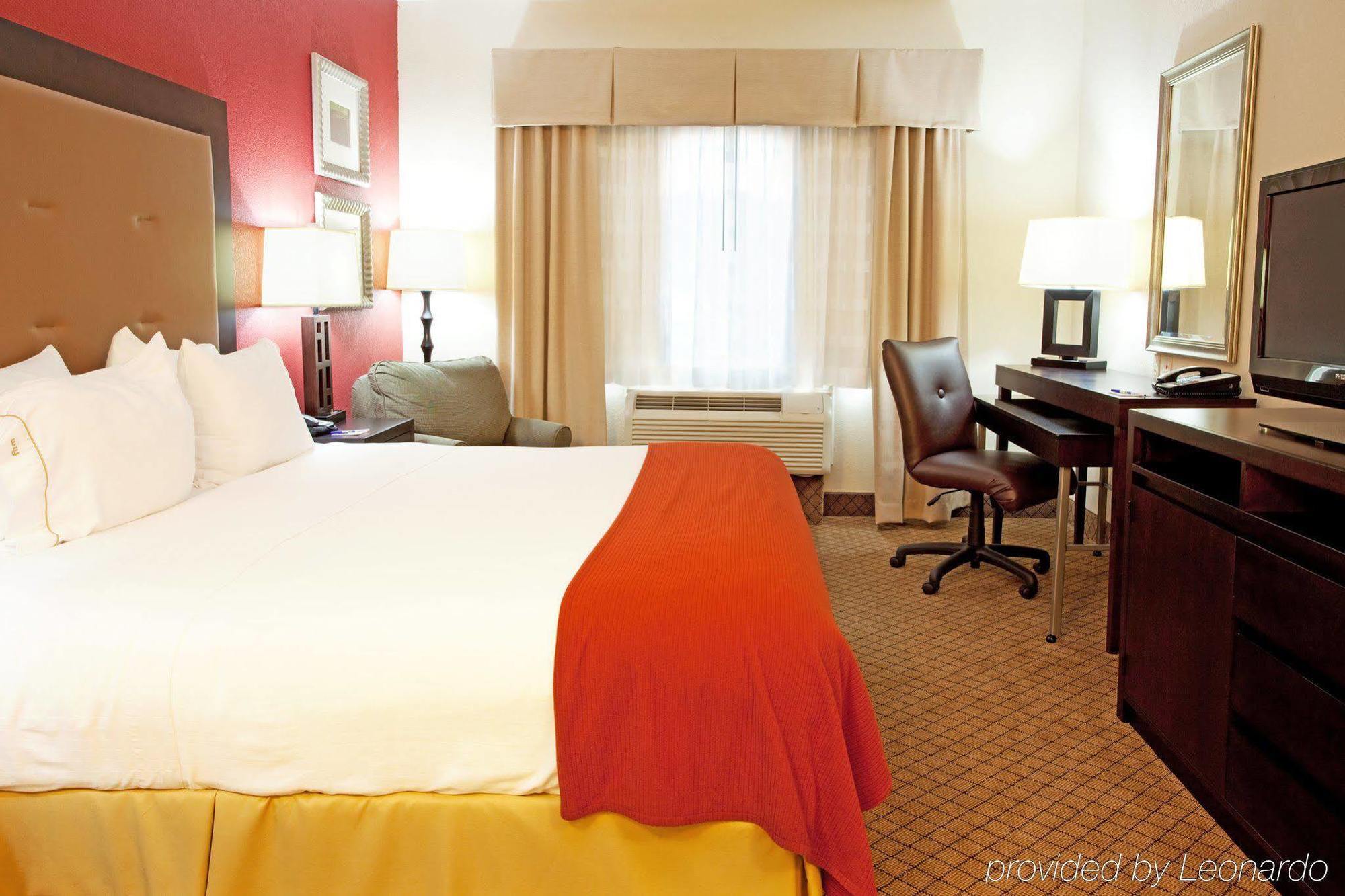 Holiday Inn Express & Suites Lafayette South By Ihg Quarto foto