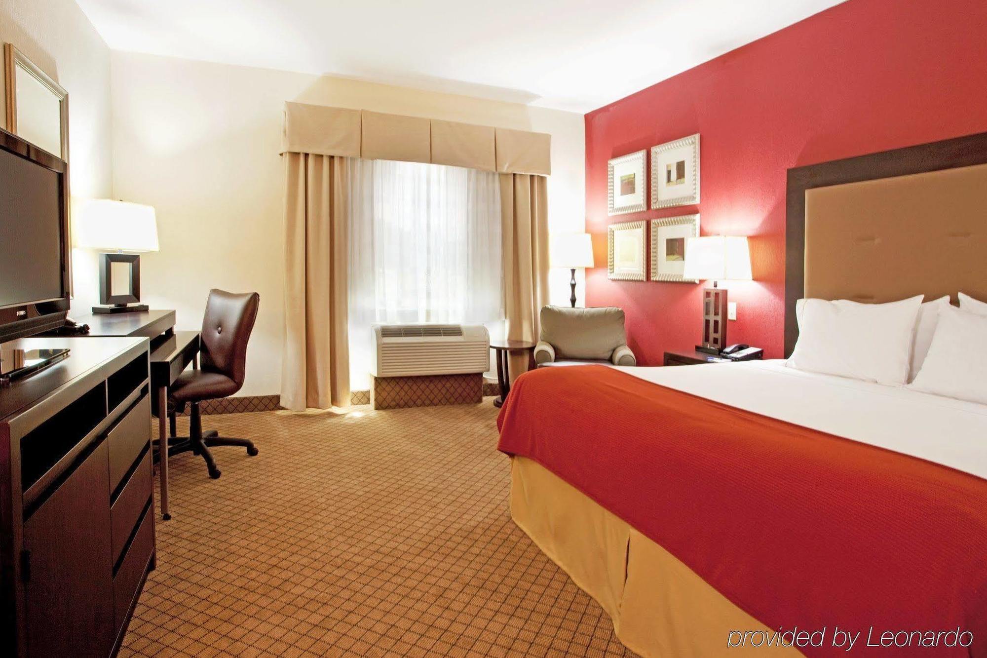 Holiday Inn Express & Suites Lafayette South By Ihg Exterior foto